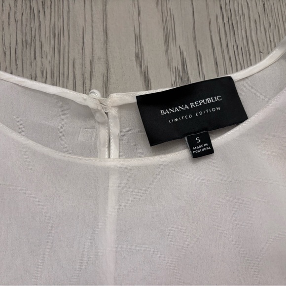 Banana Republic Limited Edition White Floral Sheer Peplum Top Size S - Picture 7 of 10